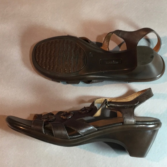 Bundled-Easy Spirit Sandals Size 8.5 Used VGC Brown Loheel - Picture 2 of 4